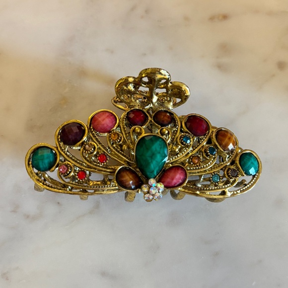 Vintage Jeweled Jaw Clip - Picture 2 of 5